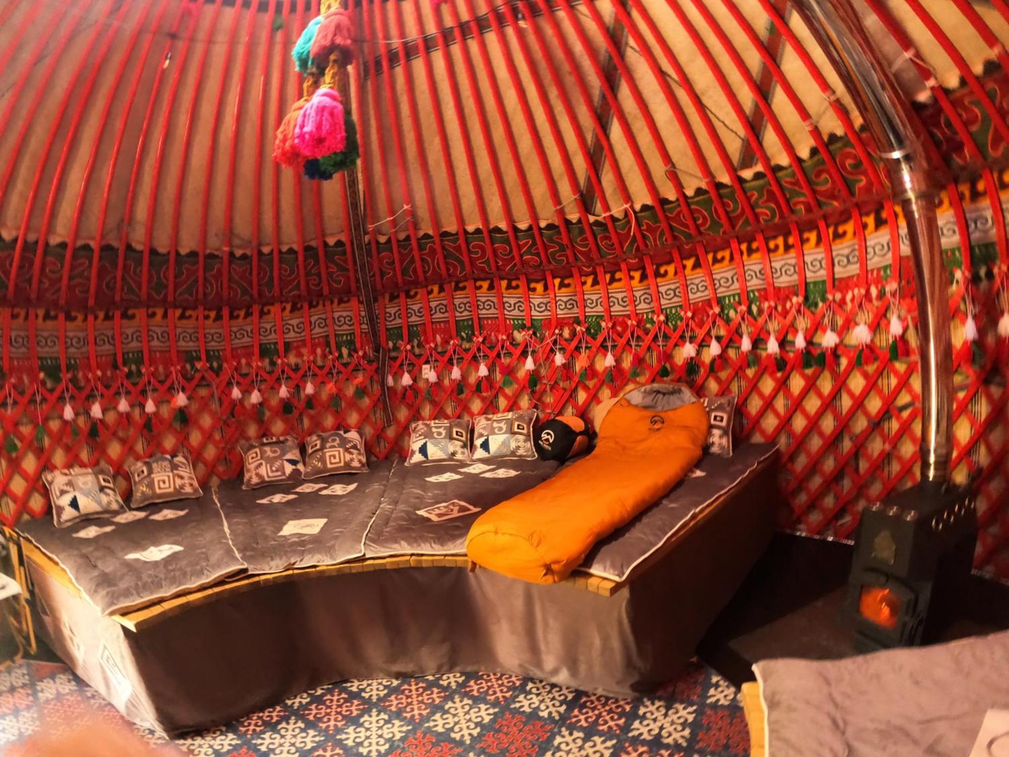 Mine Hostel Dzhergalan Jyrgalan Экстерьер фото